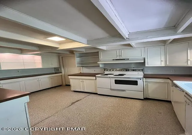 Photo 4 of Single family home for sale at 101 Knob Rd, Mount Pocono, PA 18344 | MLS# PM-143156 | Listing updated on 2026-09-06