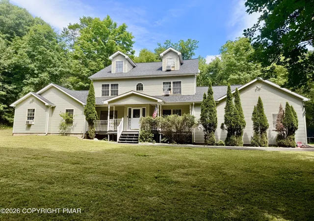 3rd image of 126 Talon Dr, Tannersville, PA 18372 | MLS# PM-143367