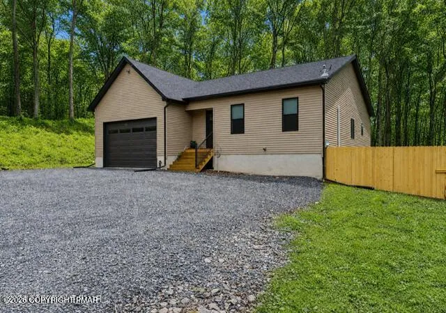 Photo 4 of Single family home for sale at 109 Pitch Pine Ln, Milford, PA 18337 | MLS# PM-143557 | Listing updated on 2026-08-15