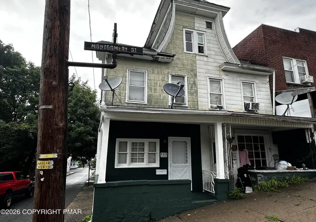 Photo 1 of Single family home for sale at 123 W Montgomery St, Shamokin, PA 17872 | MLS# PM-143570 | Listing updated on 2026-08-18