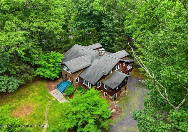 3rd image of 214 Goldenrod Ln, Buck Hill Falls, PA 18323 | MLS# PM-143830