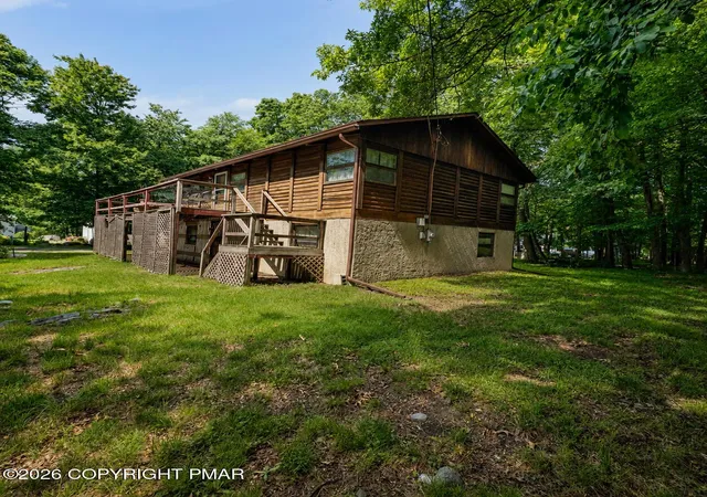 Photo 3 of Single family home for sale at 265 Pocono Blvd, Bushkill, PA 18324 | MLS# PM-143825 | Listing updated on 2026-08-13