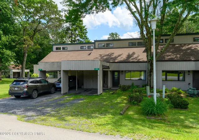 2nd image of 213 Evergreen Ct, Tannersville, PA 18372 | MLS# PM-143850