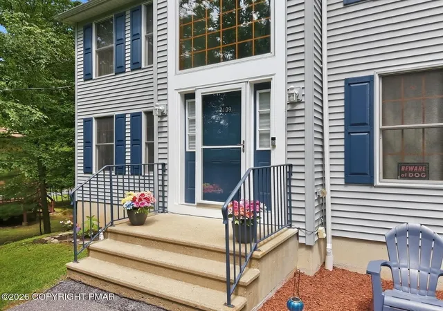 Photo 3 of Sale Pending at 7109 Oakland Ter, East Stroudsburg, PA 18301 | MLS# PM-143938 | Listing updated on 2026-08-28