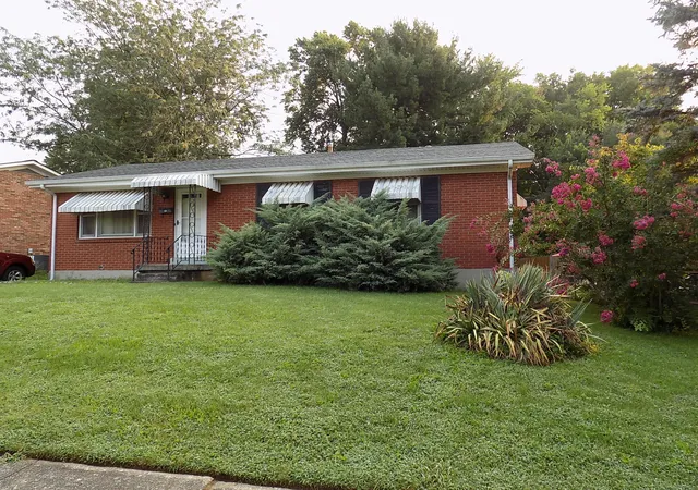 3rd image of 1811 Raleigh Rd, Lexington, KY 40505 | MLS# 26021297