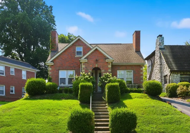 1st image of 304 306 Ridgeway Rd, Lexington, KY 40502 | MLS# 26021342