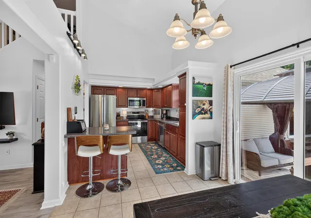 3rd image of 888 Lauderdale Dr, Lexington, KY 40515 | MLS# 26021596