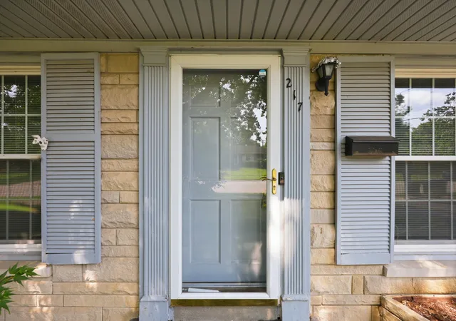 2nd image of 217 Inverness Dr, Lexington, KY 40517 | MLS# 26021863