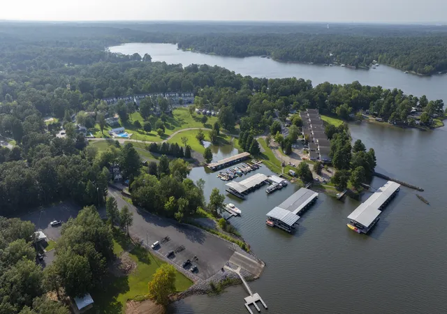 Photo 3 of Condo for sale at 191 Big Bear Resort Rd #5B, Benton, KY 42025 | MLS# 26021761 | Listing updated on 2026-08-12