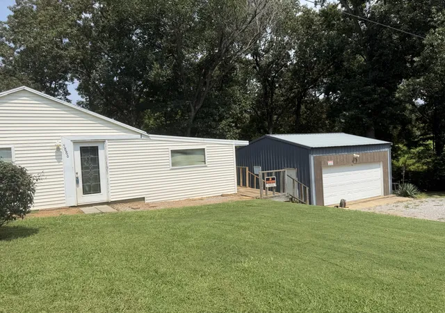 Photo 4 of Sale Pending at 5886 Us 62, Calvert City, KY 42029 | MLS# 26022261 | Listing updated on 2026-08-19