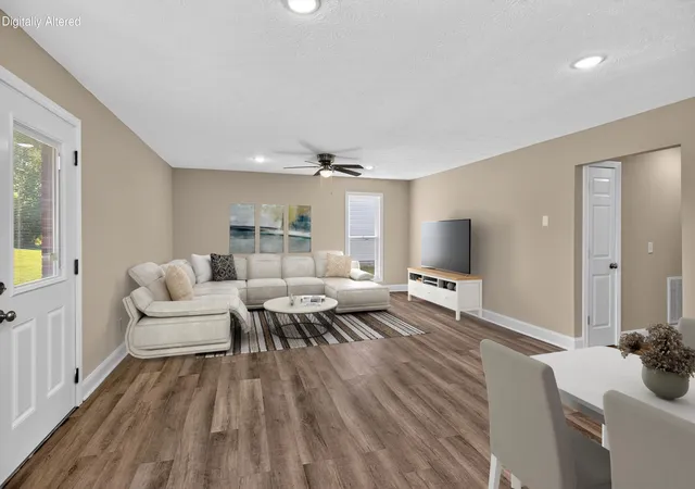 Photo 3 of Single family home for sale at 251 Longview St, Harrodsburg, KY 40330 | MLS# 26022423 | Listing updated on 2026-10-05