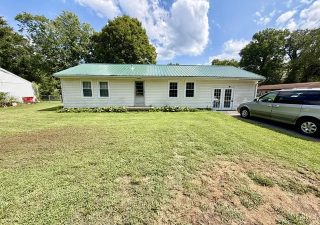 Single family home for sale at 115 Bluebird Ave, Berea, KY 40403 | MLS# 26023747