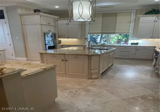 Photo 4 of Single family home for sale at 790 18Th Ave S, Naples, FL 34102 | MLS# 224102826 | Listing updated on 2026-08-18