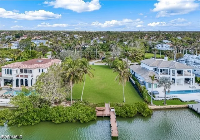 Photo 1 of Sale Pending at 286 Spring Line Dr, Naples, FL 34102 | MLS# 225020457 | Listing updated on 2026-08-27
