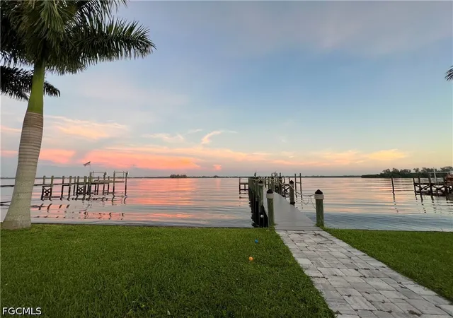 2nd image of 4449 E Riverside Dr, Fort Myers, FL 33905 | MLS# 225030425