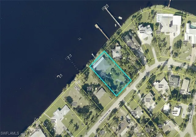 Photo 3 of Sale Pending at 4449 E Riverside Dr, Fort Myers, FL 33905 | MLS# 225030425 | Listing updated on 2026-08-18
