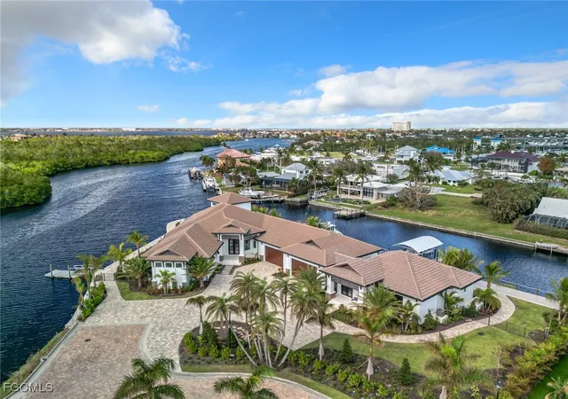Photo 1 of Mansion for sale at 14201 Bay Dr, Fort Myers, FL 33919 | MLS# 224084348 | Listing updated on 2026-08-29