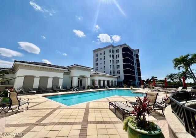 Listing Photo 4 - Condo for sale in building located at 3333 Sunset Key Cir, Punta Gorda, FL 33955 - Unit #303