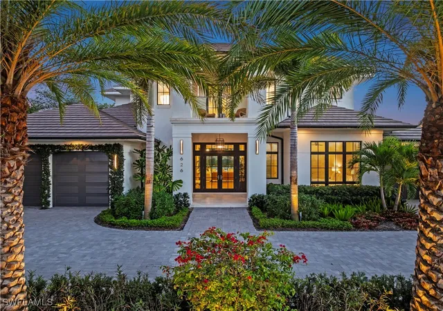 Photo 3 of Single family home for sale at 626 S Golf Dr, Naples, FL 34102 | MLS# 223075606 | Listing updated on 2026-08-23
