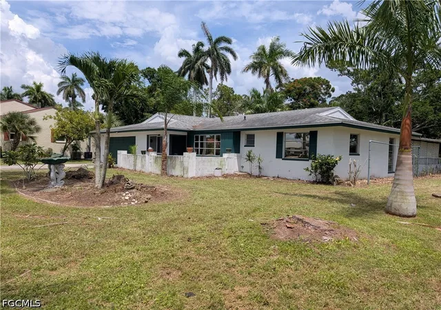 Photo 3 of Single family home for sale at 6759 Winkler Rd, Fort Myers, FL 33919 | MLS# 225006849 | Listing updated on 2026-08-21