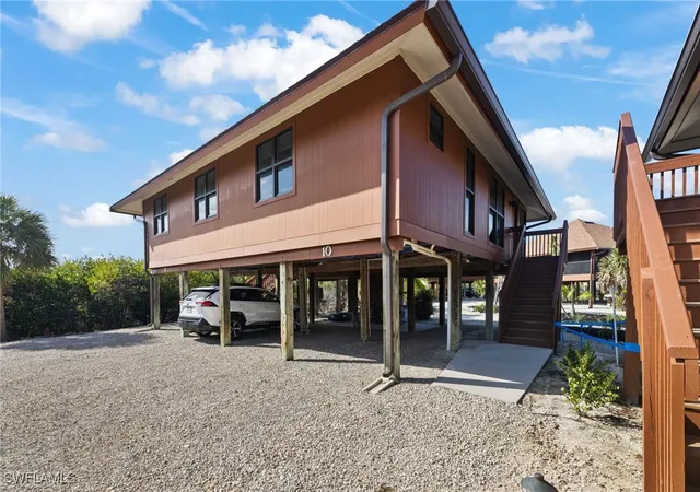 Photo 1 of Townhouse for sale at 1811 Olde Middle Gulf Dr #10, Sanibel, FL 33957 | MLS# 225019377 | Listing updated on 2026-08-20