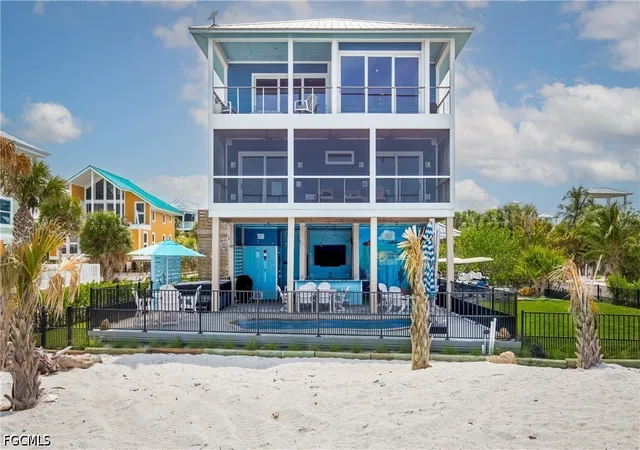 Photo 2 of Single family home for sale at 4620 Oro Pesos Ln, Captiva, FL 33924 | MLS# 225035699 | Listing updated on 2026-08-20