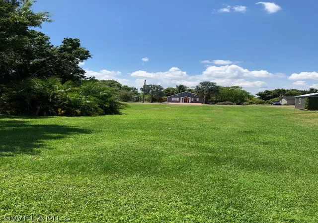 Photo 1 of Land for sale at 464 Avenue R Sw, Moore Haven, FL 33471 | MLS# 224037236 | Listing updated on 2026-08-27