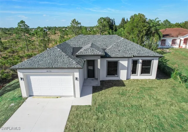 Photo 2 of Single family home for sale at 2894 22 Ave Se, Naples, FL 34117 | MLS# 225013139 | Listing updated on 2026-08-21