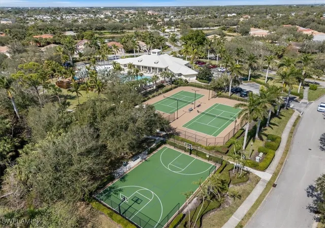 Listing Photo 2 - Condo for sale in building located at 3251 Lee Wy Ct, NORTH FORT MYERS, FL 33903 - Unit #406