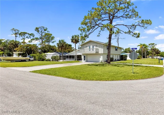Photo 1 of Single family home for sale at 3704 Blue Heron Dr, Fort Myers, FL 33908 | MLS# 225057709 | Listing updated on 2026-08-30
