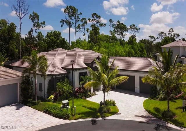 Photo 1 of Single family home for sale at 2950 Coco Lakes Way, Naples, FL 34105 | MLS# 225061938 | Listing updated on 2026-08-25