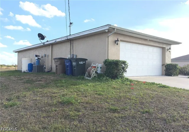 Photo 2 of Single family home for sale at 5231 Centennial Blvd, Lehigh Acres, FL 33971 | MLS# 2025005748 | Listing updated on 2026-08-29