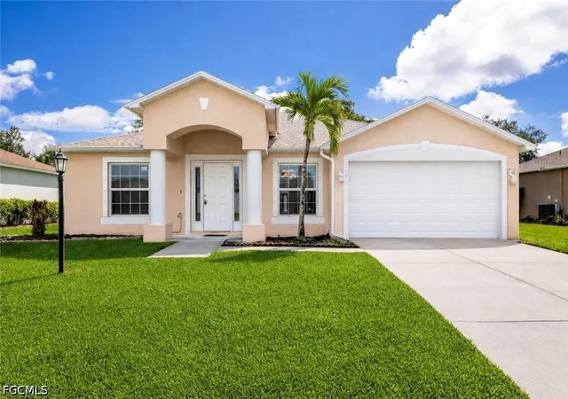 Photo 1 of Single family home for sale at 2720 Soaring Hawk Dr, Fort Myers, FL 33905 | MLS# 2025010341 | Listing updated on 2026-08-19