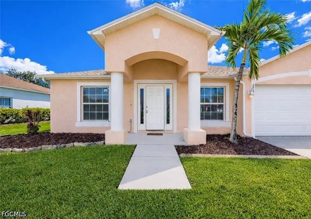 Photo 2 of Single family home for sale at 2720 Soaring Hawk Dr, Fort Myers, FL 33905 | MLS# 2025010341 | Listing updated on 2026-08-19