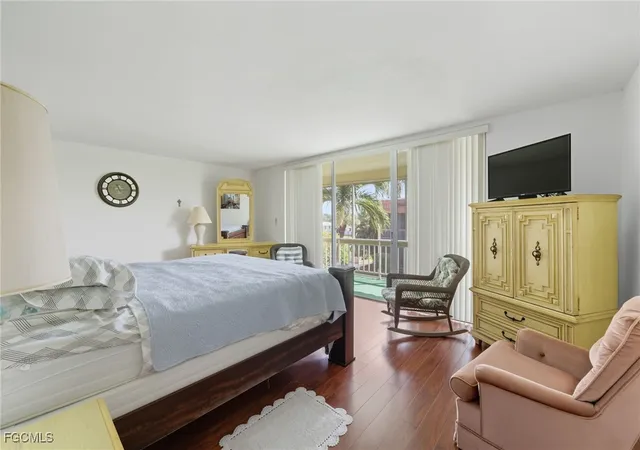 Listing Photo 4 - Condo for sale in building located at 2907 Del Prado Blvd S, CAPE CORAL, FL 33904 - Unit #B7