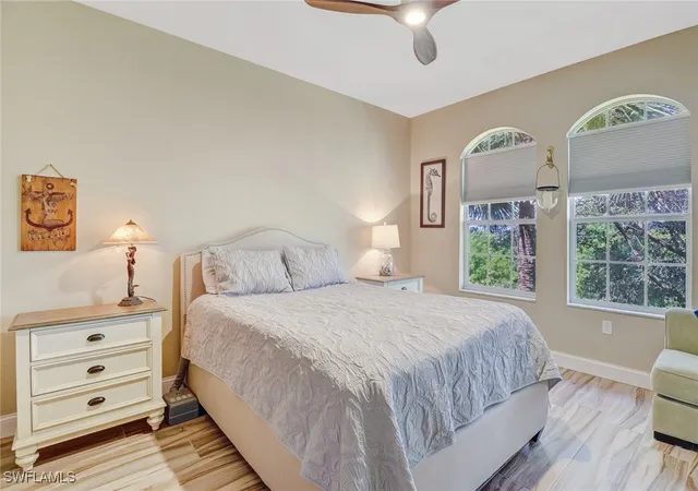 Listing Photo 5 - Condo for sale in building located at 10037 Heather Ln, Naples, FL 34119 - Unit #403