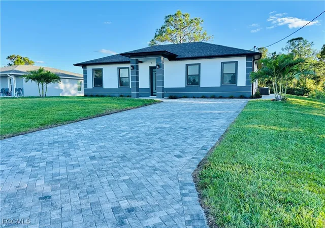 Photo 1 of Single family home for sale at 563 Oakshire Ln, Lehigh Acres, FL 33972 | MLS# 2025015984 | Listing updated on 2026-08-21