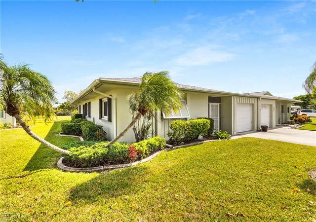Photo 1 of Townhouse for sale at 5549 Boynton Ln, Fort Myers, FL 33919 | MLS# 2025016088 | Listing updated on 2026-08-18