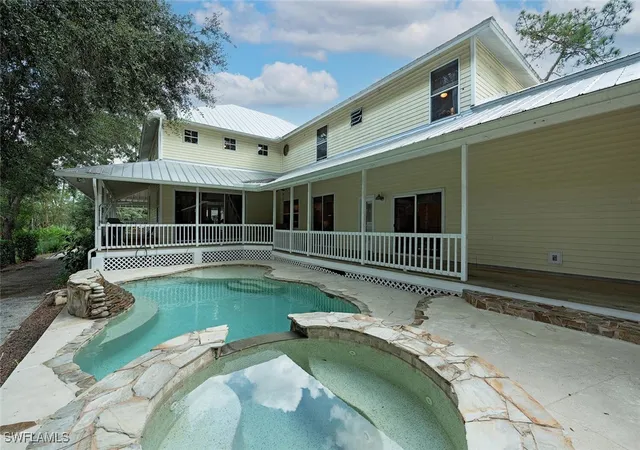 Photo 2 of Sale Pending at 5070 Palmetto Woods Dr, Naples, FL 34119 | MLS# 225073965 | Listing updated on 2026-08-17
