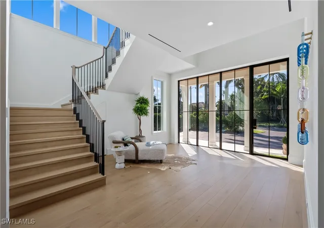 Photo 3 of Mansion for sale at 285 Central Ave, Naples, FL 34102 | MLS# 225073939 | Listing updated on 2026-08-30