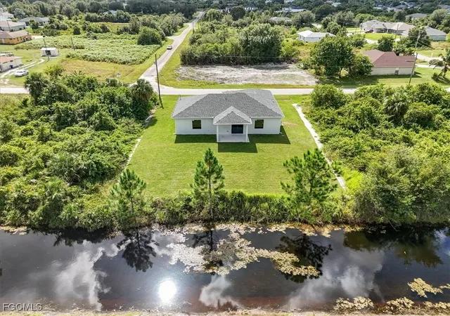 Photo 3 of Single family home for sale at 843 Theodore Vail St E, Lehigh Acres, FL 33974 | MLS# 2025000757 | Listing updated on 2026-08-24