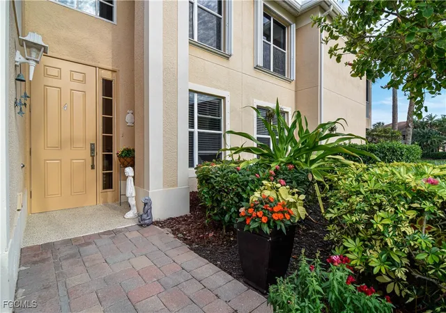 Photo 3 of Sale Pending at 3200 Sea Hvn Ct #2104, North Fort Myers, FL 33903 | MLS# 2025018013 | Listing updated on 2026-10-05