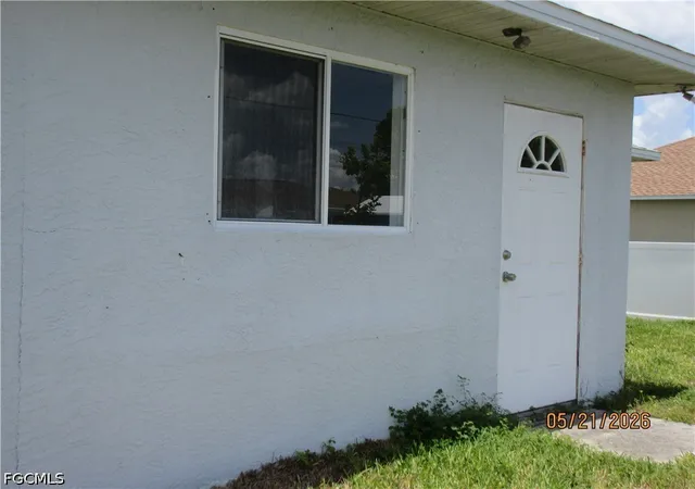 Photo 2 of Sale Pending at 306 Se 2nd Street, Cape Coral, FL 33990 | MLS# 2025018124 | Listing updated on 2026-08-20
