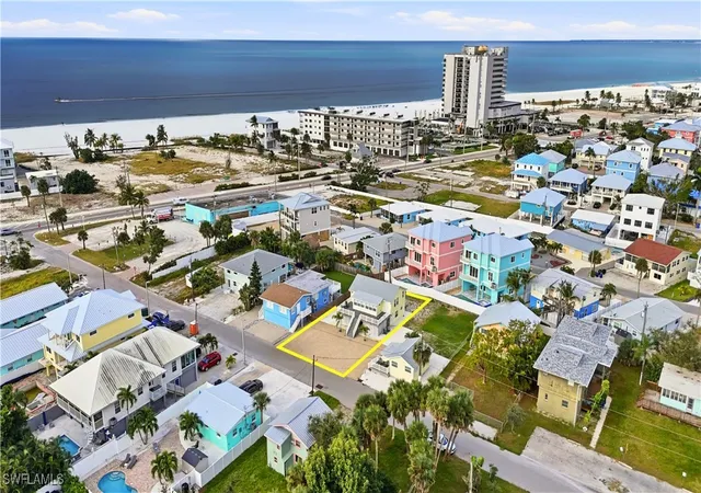Listing Photo 4 - Condo for sale in building located at 161 / 163 Mango St, Fort Myers Beach, FL 33931