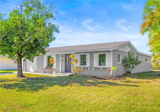 Photo 3 of Sale Pending at 2514 SE 26th Avenue, Cape Coral, FL 33904 | MLS# 2025018597 | Listing updated on 2026-08-26