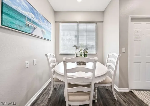 Listing Photo 5 - Condo for sale in building located at 7935 Mahogany Run Ln, Naples, FL 34113 - Unit #725