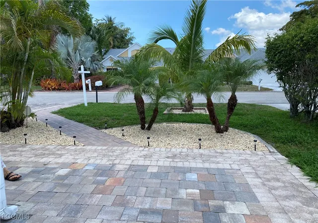 Photo 3 of Single family home for sale at 15298 Cricket Ln, Fort Myers, FL 33919 | MLS# 2025019693 | Listing updated on 2026-08-18