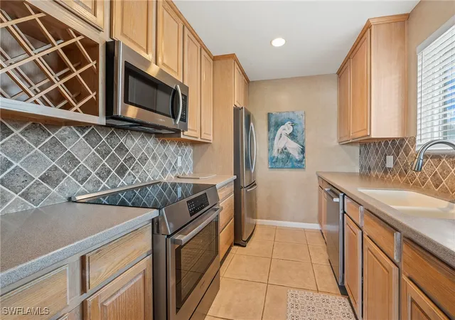 Photo 3 of Condo for sale at 2500 Gulf Shore Blvd N #N4, Naples, FL 34103 | MLS# 225060921 | Listing updated on 2026-08-19