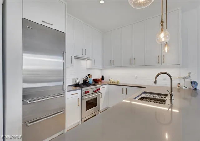 Listing Photo 4 - Condo for sale in building located at 850 Central, Naples, FL 34102 - Unit #303