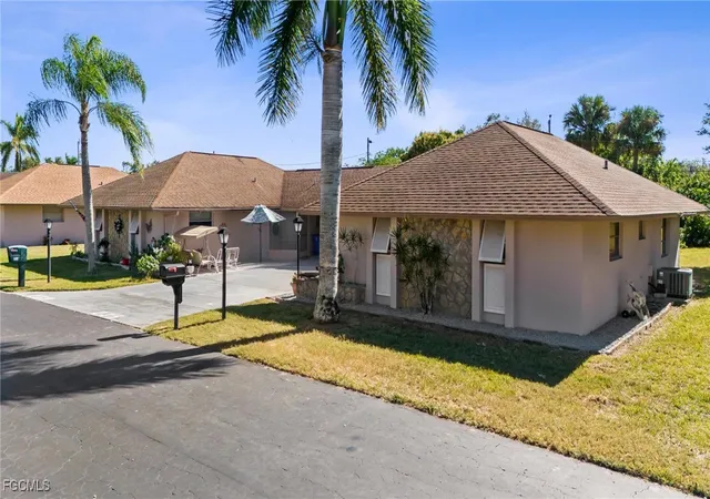 Photo 3 of Sale Pending at 235 Thistle Ct, Lehigh Acres, FL 33936 | MLS# 2025020961 | Listing updated on 2026-08-19